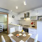 Mistral - Cosy With Sea View